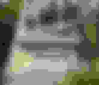 Cénotaphe à la gloire de Barry